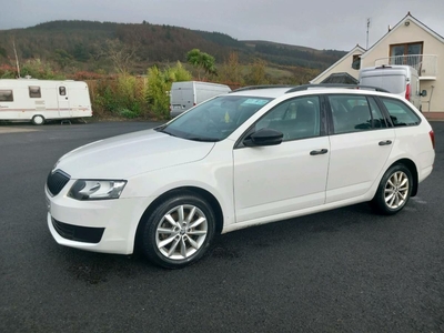 2014 - Skoda Octavia Manual