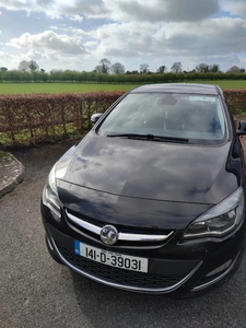 2014 - Vauxhall Astra ---