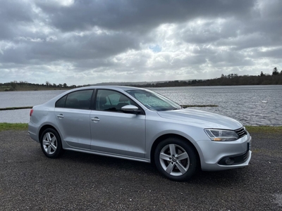 2014 - Volkswagen Jetta Manual