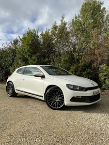 2014 - Volkswagen Scirocco Manual