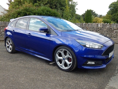 2015 - Ford Focus Manual