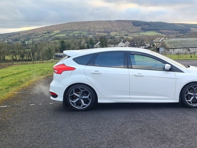 2015 - Ford Focus Manual