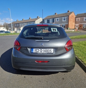 2015 - Peugeot 208 Manual