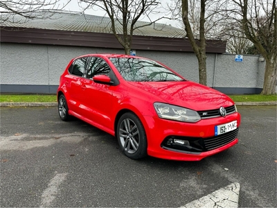 2015 - Volkswagen Polo Manual