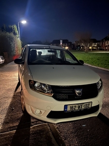 2016 - Dacia Sandero Manual