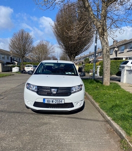 2016 - Dacia Sandero Manual