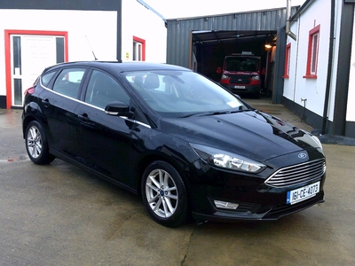 2016 - Ford Focus Manual