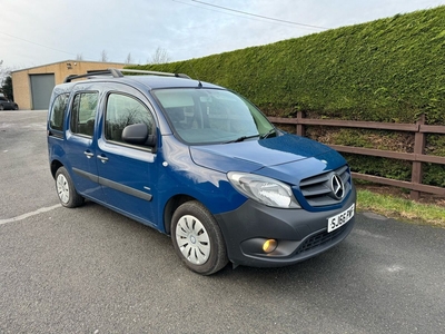 2016 - Mercedes-Benz CITAN Manual