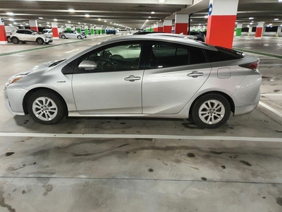 2016 - Toyota Prius Automatic