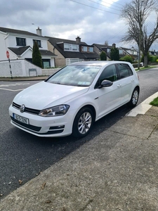 2016 - Volkswagen Golf Manual