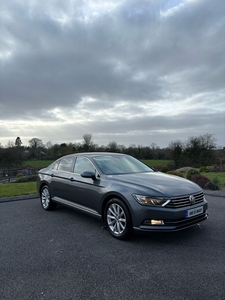 2016 - Volkswagen Passat Manual