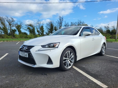 2017 - Lexus IS Automatic