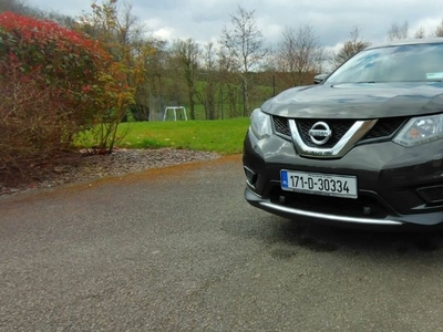 2017 - Nissan X-Trail Manual