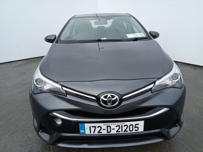 2017 - Toyota Avensis Manual