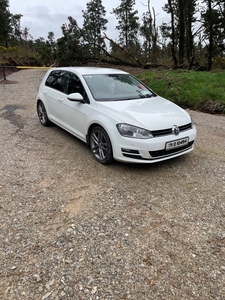 2017 - Volkswagen Golf Manual