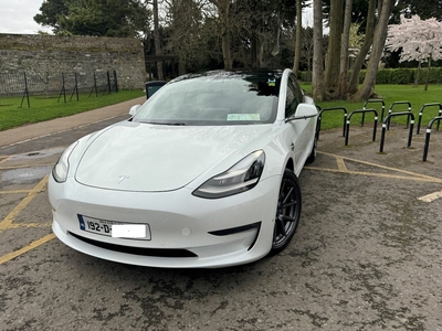 2019 - Tesla MODEL 3 Automatic