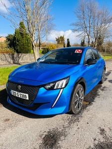 2021 - Peugeot 208 Manual