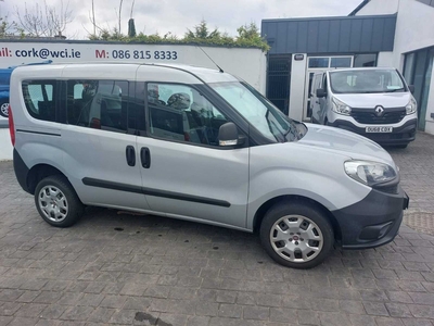 2017 - Fiat Doblo Manual