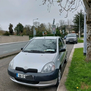 2000 - Toyota Yaris Manual