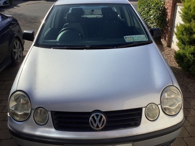 2002 - Volkswagen Polo Manual