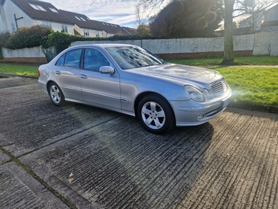 2005 - Mercedes-Benz E-Class ---