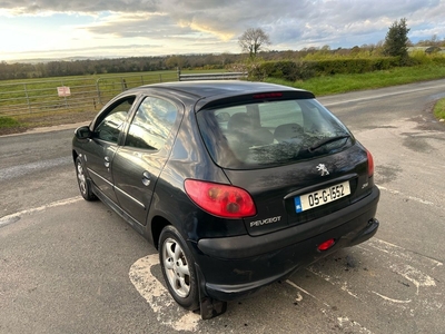 2005 - Peugeot 206 Manual