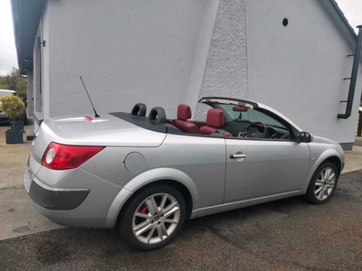 2005 - Renault Megane Manual