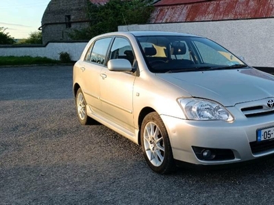 2005 - Toyota Corolla ---