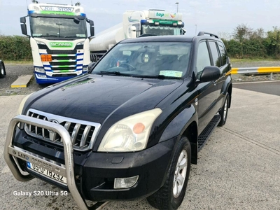 2005 - Toyota Landcruiser Manual