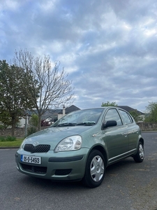 2005 - Toyota Yaris Manual