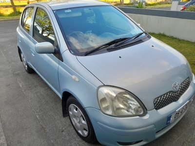 2005 - Toyota Yaris Manual