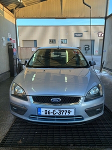 2006 - Ford Focus Manual