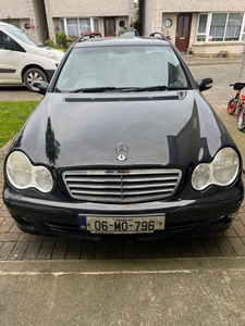 2006 - Mercedes-Benz C-Class Manual