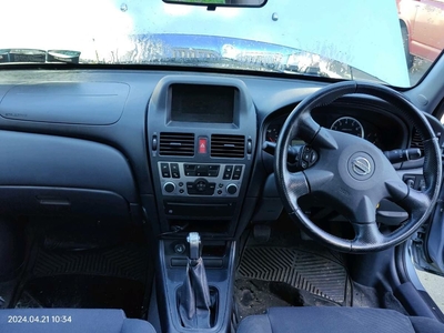 2006 - Nissan Almera Manual