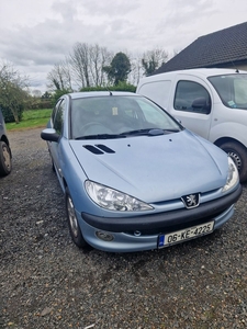 2006 - Peugeot 206 Manual