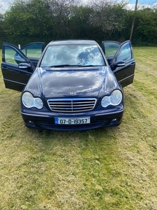 2007 - Mercedes-Benz C-Class Manual