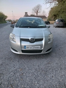 2007 - Toyota Auris Manual