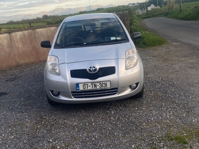 2007 - Toyota Yaris Manual