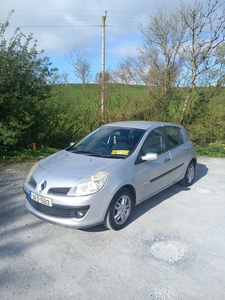 2008 - Renault Clio Manual