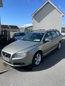 2008 - Volvo V70 Manual