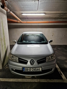 2009 - Renault Megane Manual