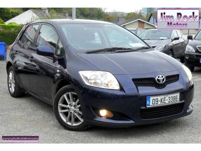 2009 - Toyota Auris Manual