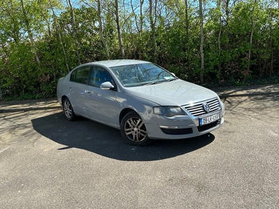 2009 - Volkswagen Passat Manual