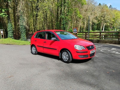 2009 - Volkswagen Polo Manual