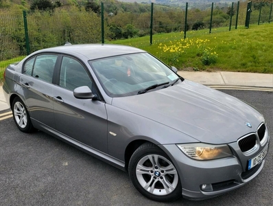 2010 - BMW 3-Series Manual