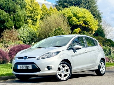 2010 - Ford Fiesta Manual