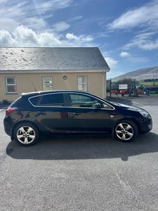 2010 - Opel Astra Manual