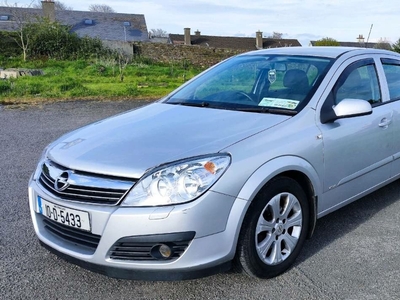 2010 - Opel Astra Manual