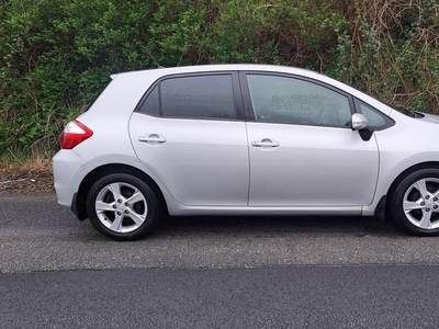 2010 - Toyota Auris Automatic