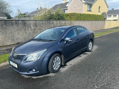 2010 - Toyota Avensis Manual